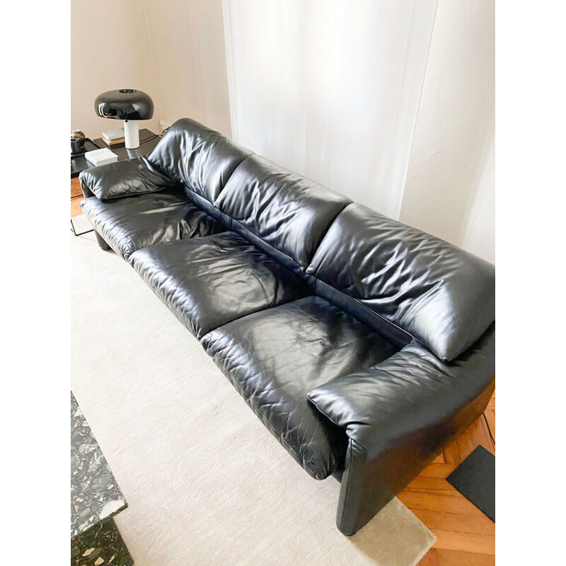 Vintage sofa Maralunga 3 seater  in black leather by Vico Magistretti for Cassina 1973s