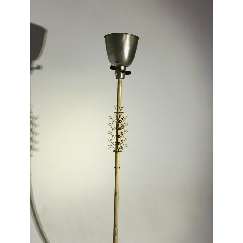 Lampadaire vintage en métal laqué blanc 