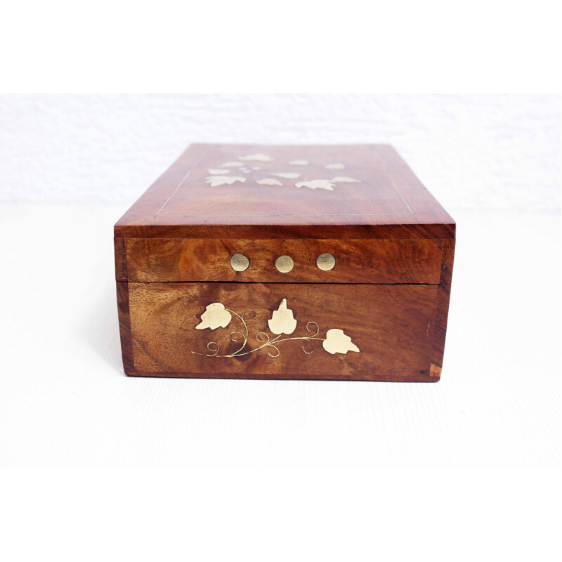 Boîte à bijoux vintage Art Nouveau en bois et laiton