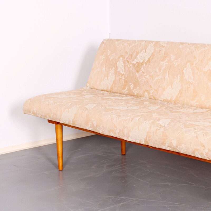 Canapé vintage  pliant par Miroslav Navratil