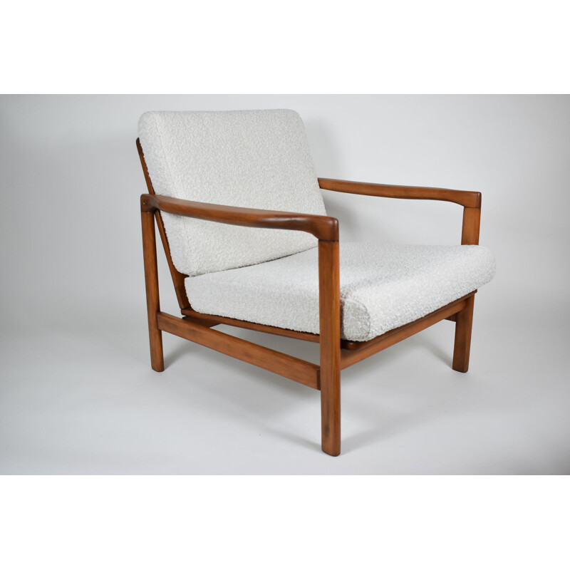 Cadeira de braços original escandinava com fivela bege restaurada por Zenone Baczyk 1960,
