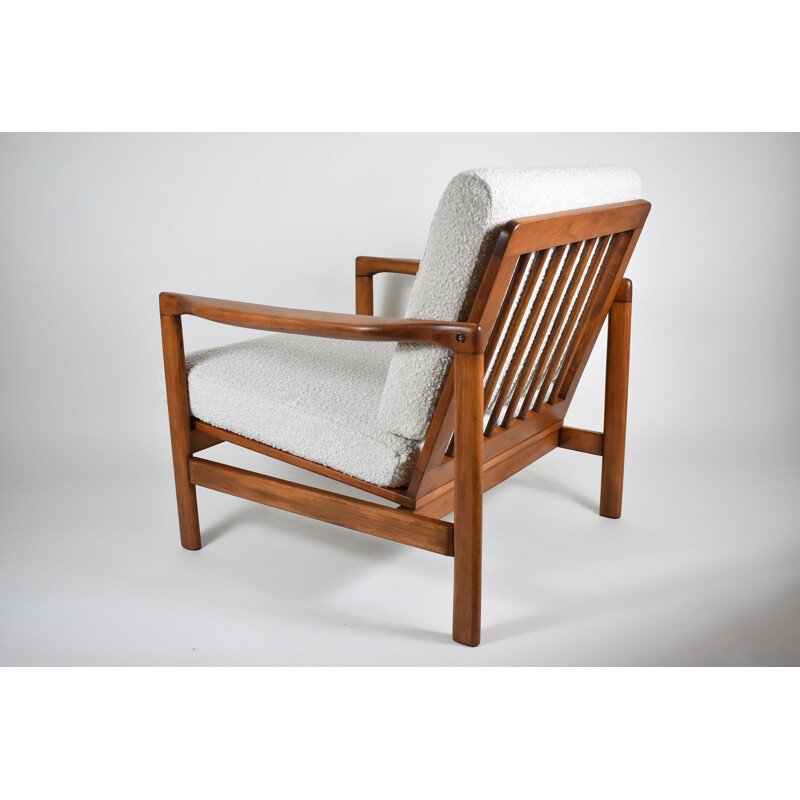 Original restaurierter skandinavischer Vintage-Sessel mit beigem Bouclé von Zenone Baczyk 1960,