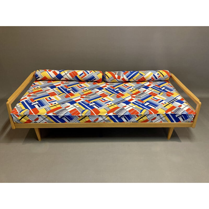 Vintage beech daybed sofa with two matching lamps, 1950 