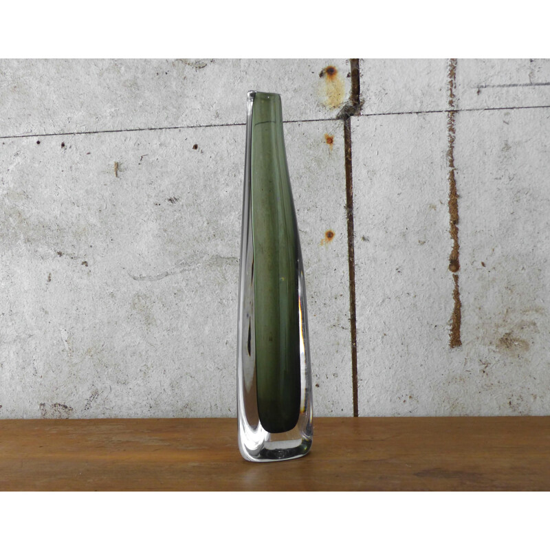 Vase vintage vert bouteille sommerso par Nils Landberg pour Orrefors, Suède1960