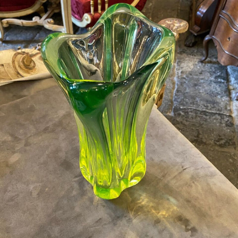Vase vintage en verre de Murano vert style moderne par Seguso 1960