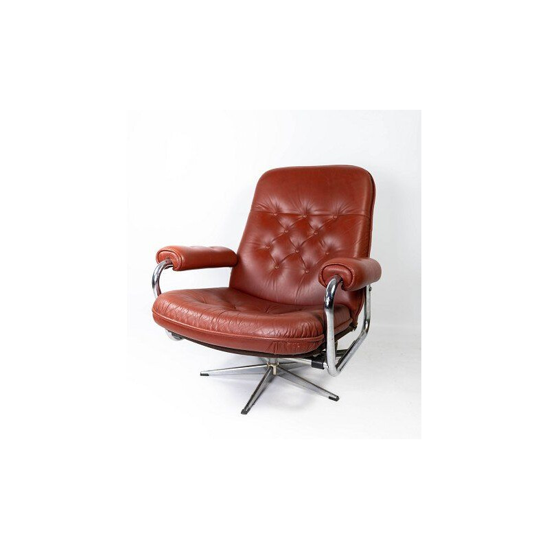 Vintage fauteuil bekleed met rood leer en metalen frame, Denemarken 1960