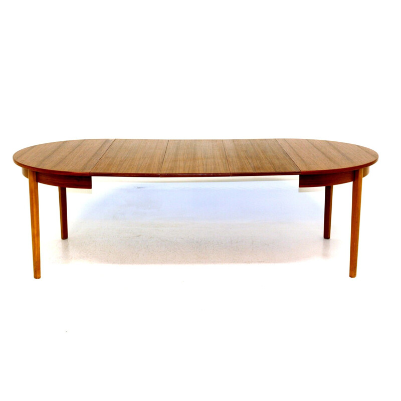 Mid century teak dining table with 3 extensions of 40cm each , Norway 1960