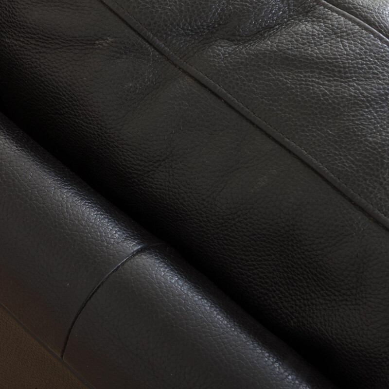 Vintage 2.5 seater black leather sofa 1990s