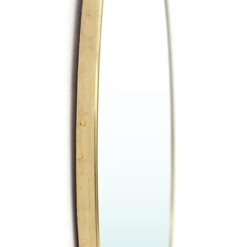Miroir vintage ovale avec cadre en laiton Italie 1950