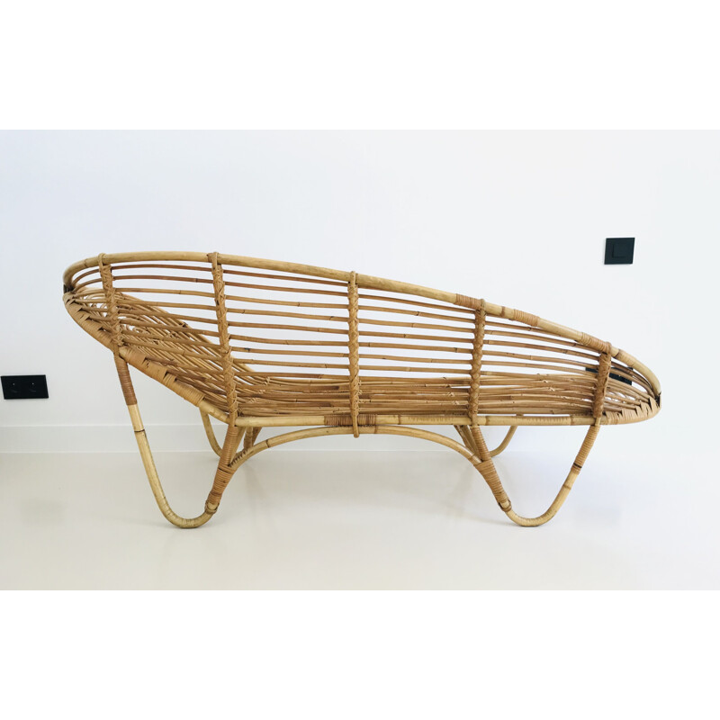 Vintage rattan chaise longue France, 1960s