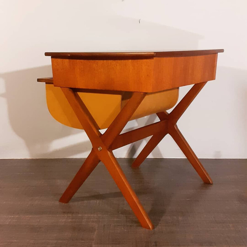 Comodino scandinavo in teak 1960