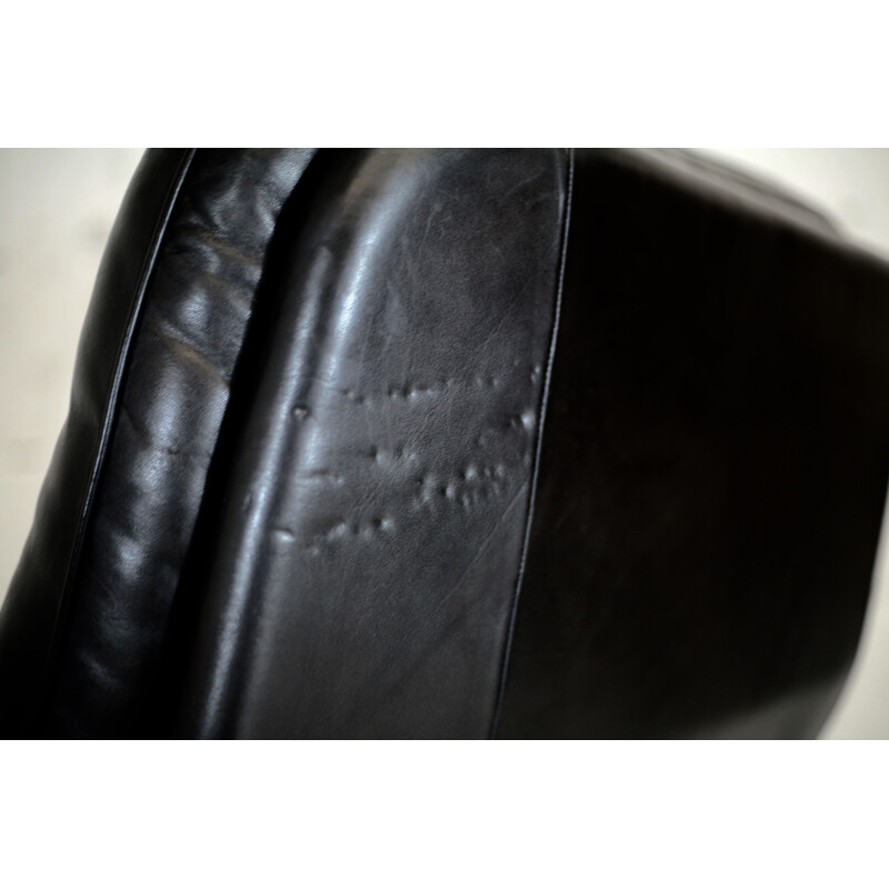 Vintage black leather swivel armchair De Sede suisse circa 1980