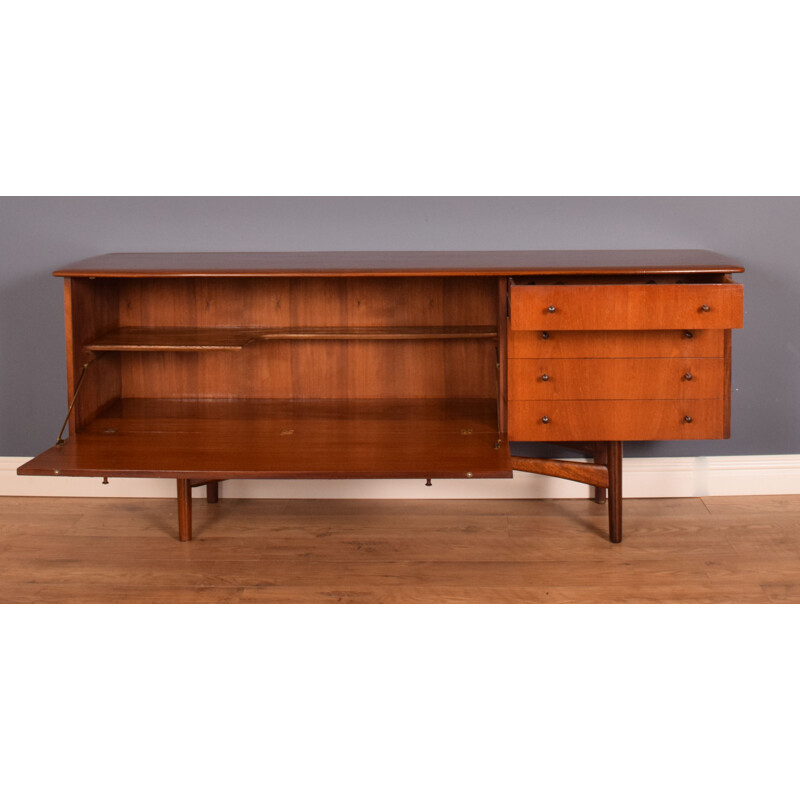 Mid century teak sideboard for Dalescraft, 1960s