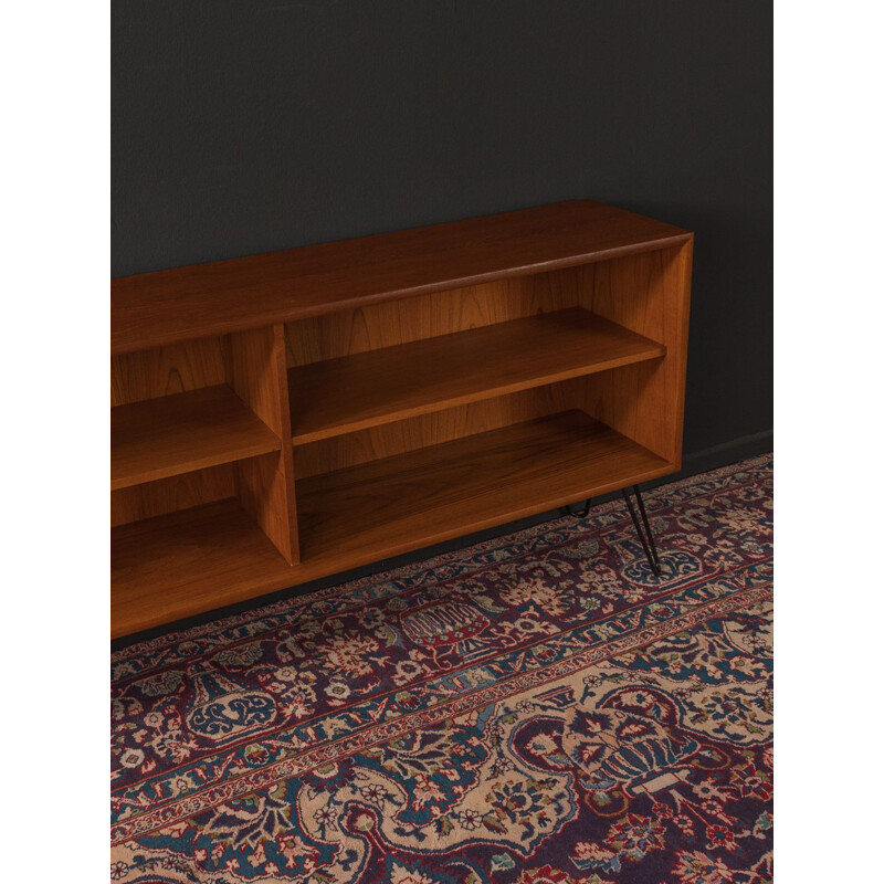 Mid century sideboard in teak venner wirh 2 shelves for WK Möbel, 1960s