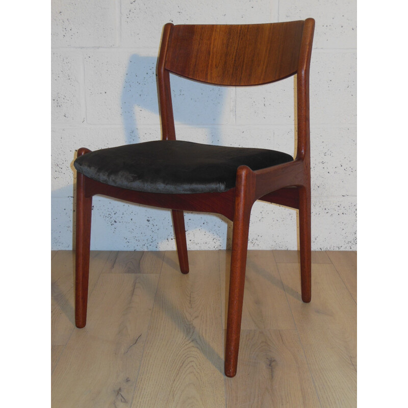 Suite of 4 Scandinavian chairs - 1960s