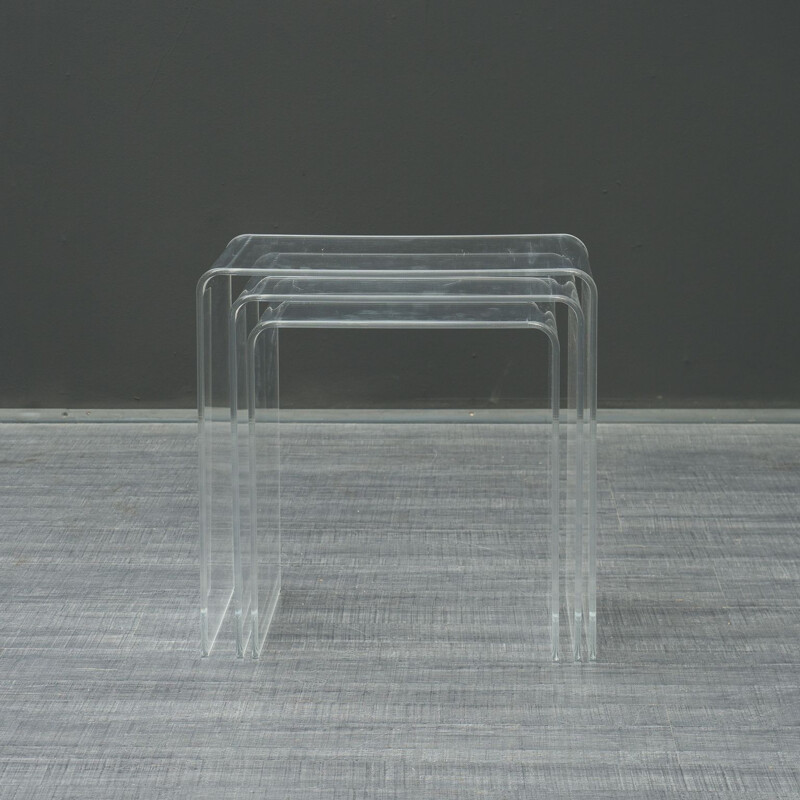 Set of 3 vintage nestling tables in plexiglass, 1970s