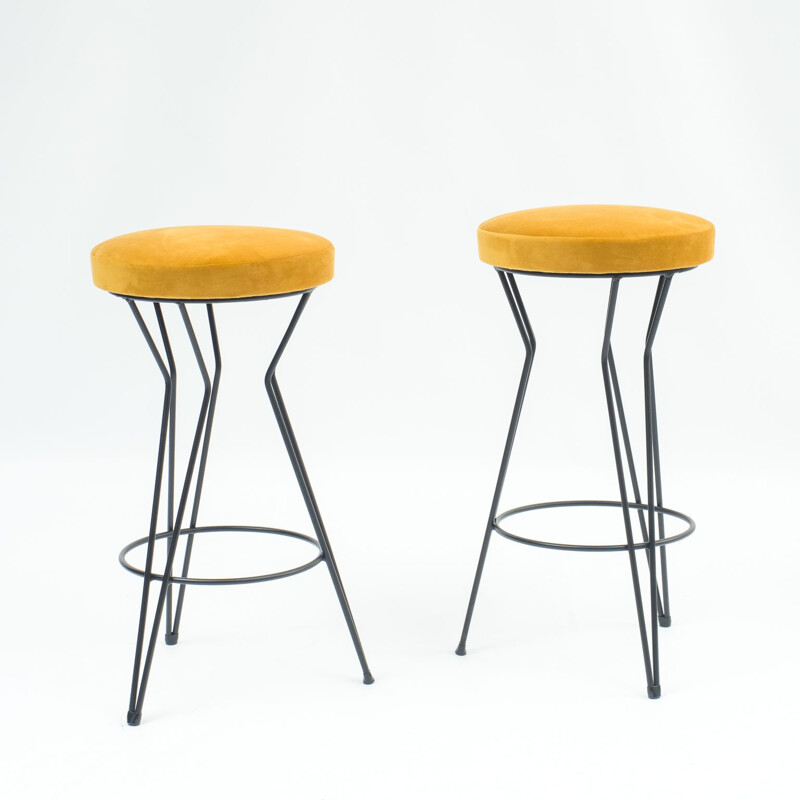 Pair of vintage bar stools wiht solid loop frame, 1950s