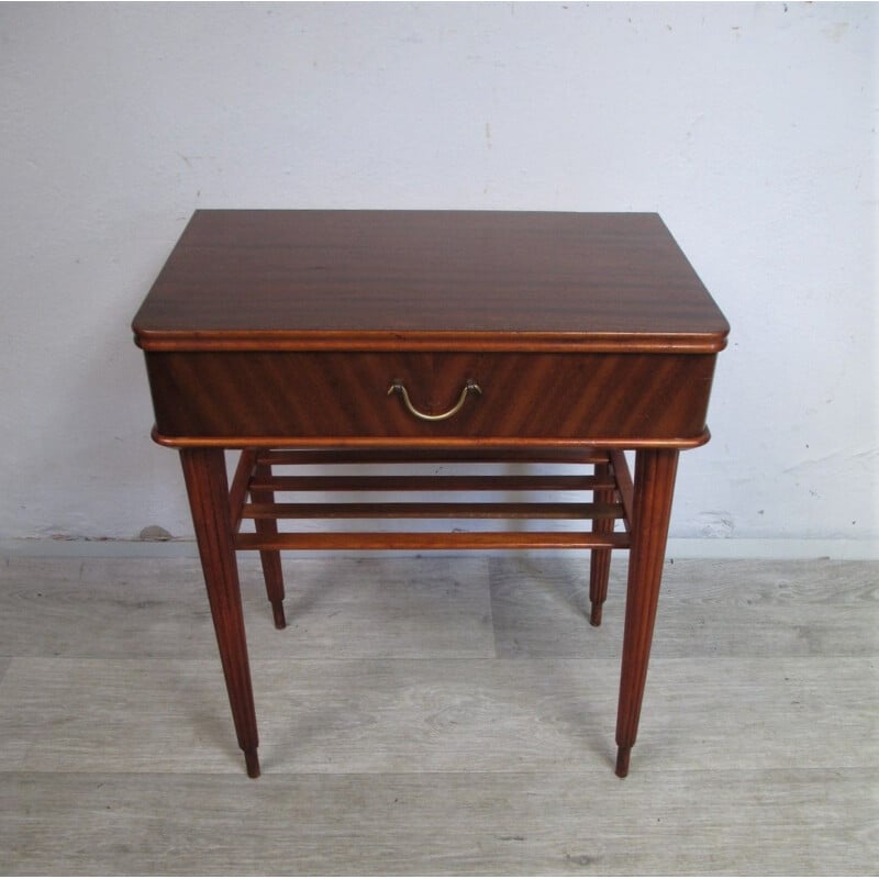 Mid centuty side table veneered in mahogan, 1960s