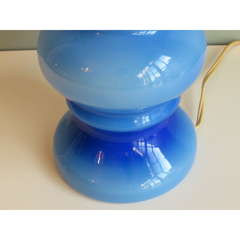 Pied de lampe vintage en verre opalin bleu, Italie 1970