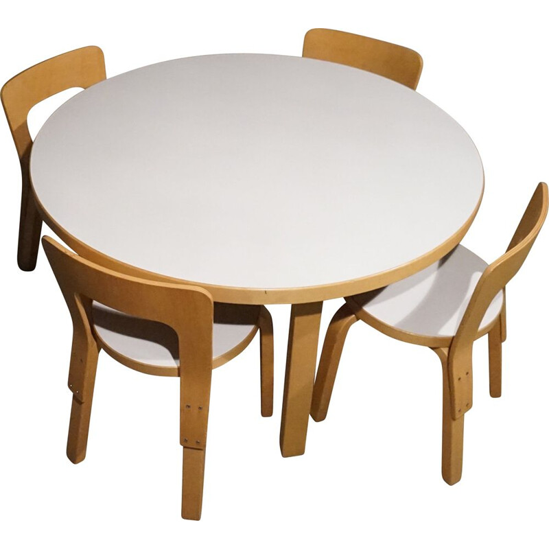 Set of Alvar Aalto Model 66 Children’s Dining Chairs and Model 91L Table in Patinated Birch Produced by Artek 1970’s