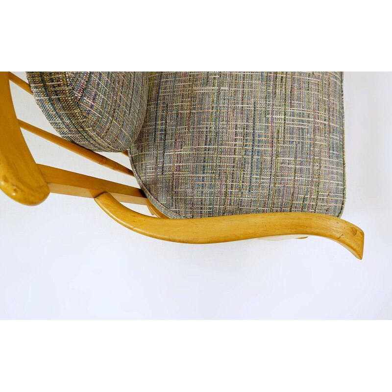 Paire de fauteuils en bois vintage avec une nouvelle tapisserie
