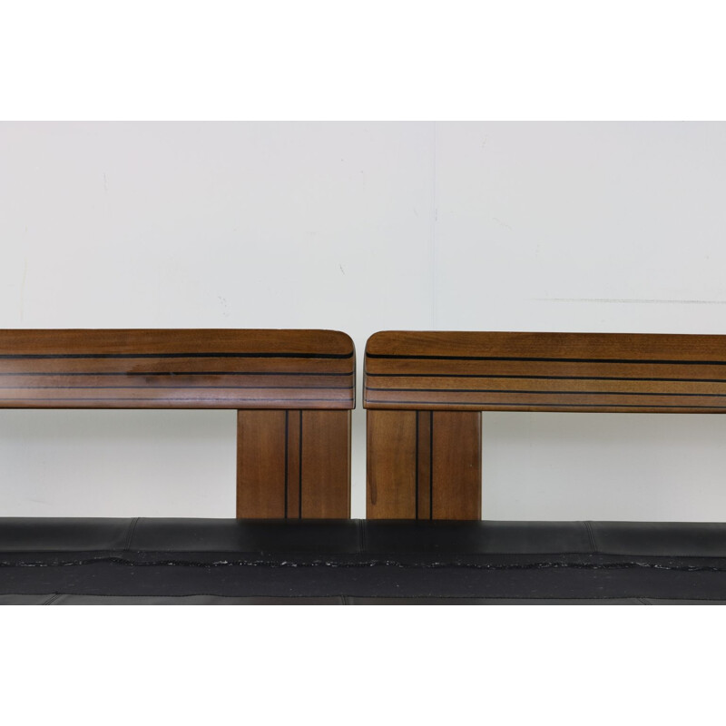 Vintage wooden inlayed and grained sofa Superb design by Afra and Tobia Scarpa for Maxalto, 1975s