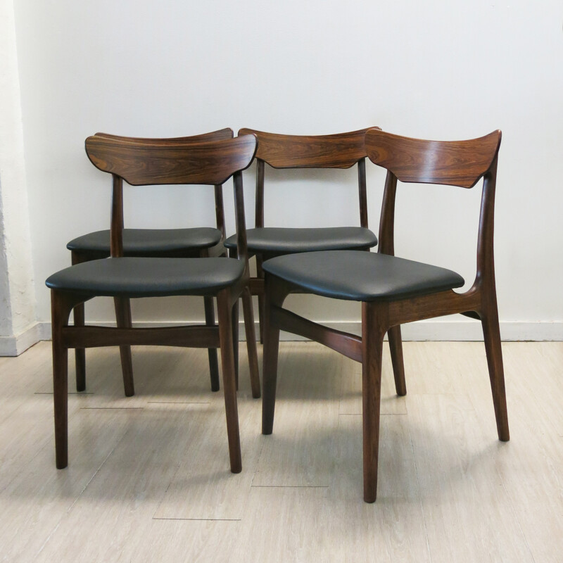 Suite de 4 chaises scandinaves en palissandre, SCHIONNING & ELGAARD - 1960