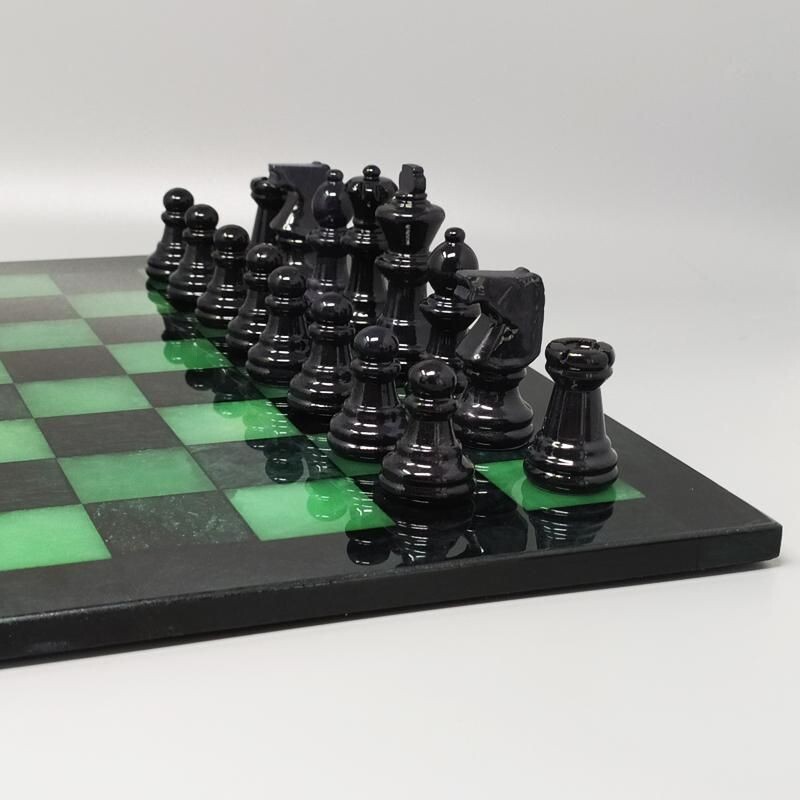 Vintage black and green chess set in Volterra Alabaster handmade, Italy 1970s