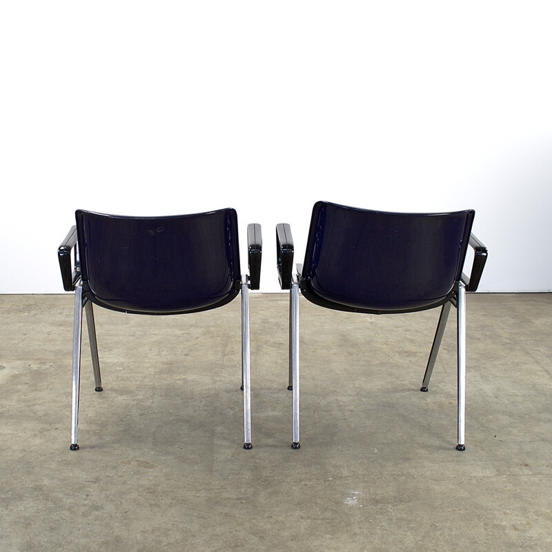 Paire de chaises à bras Tecno SM203 - 1980