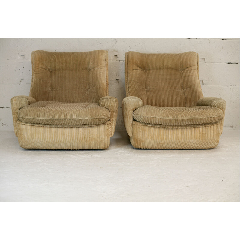 Pair of vintage Airborne armchairs by Michel Cadestin fiberglass, France circa 1970s