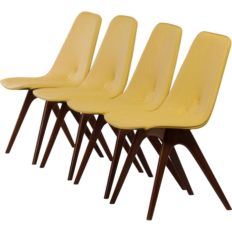 Ensemble de 4 chaises vintage en teck jaune par Van Os, 1950