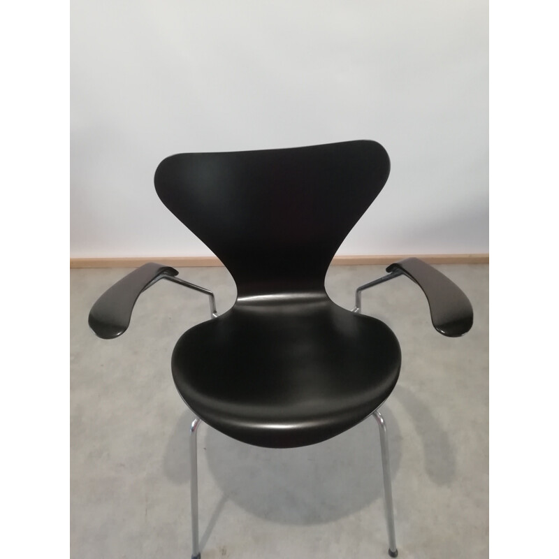 Sedia a farfalla nera vintage serie 7 di Arne Jacobsen per Fritz Hansen