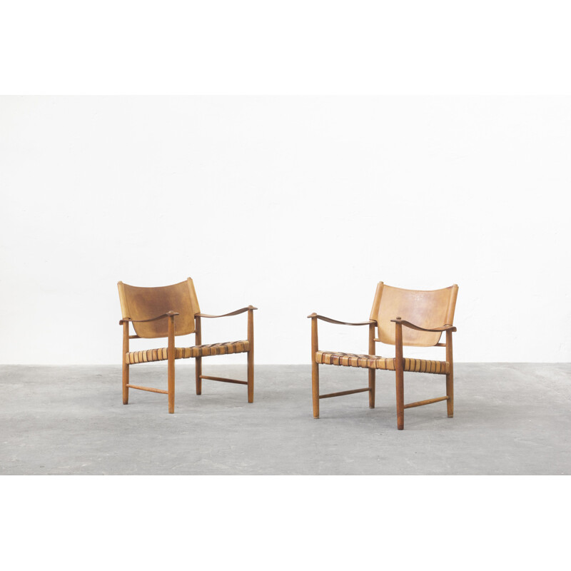 Pair of Safari leather lounge chairs by Hans J. Wegner, Germany 1950s