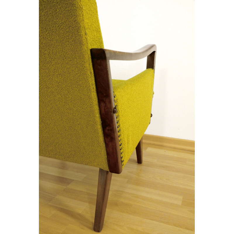 Fauteuil vintage en bois et tissu jaune vert - 1950