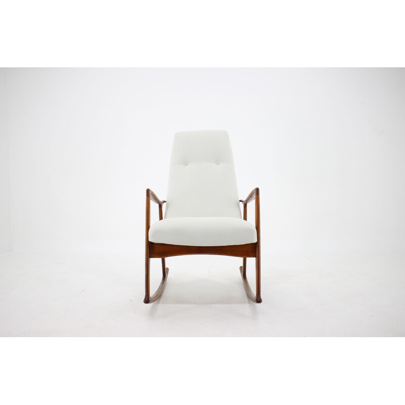 Vintage beech rocking chair by Drevotvar, Czechoslovakia 1970s