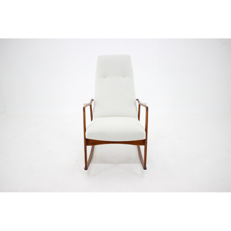 Vintage beech rocking chair by Drevotvar, Czechoslovakia 1970s