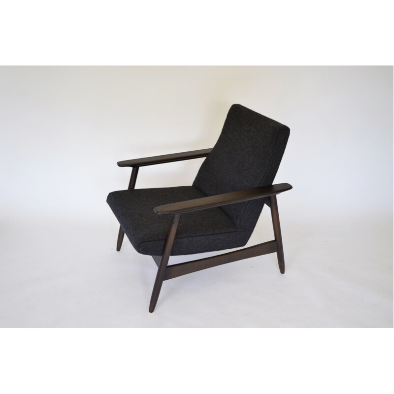 Pair of felt & walnut armchairs vintage by Valerija Ema Cukermanienė for Vilniaus Baldų Kombinatas, 1960s