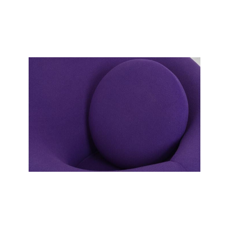 Artifort "Mushroom" armchair in purple, Pierre PAULIN - 1980s