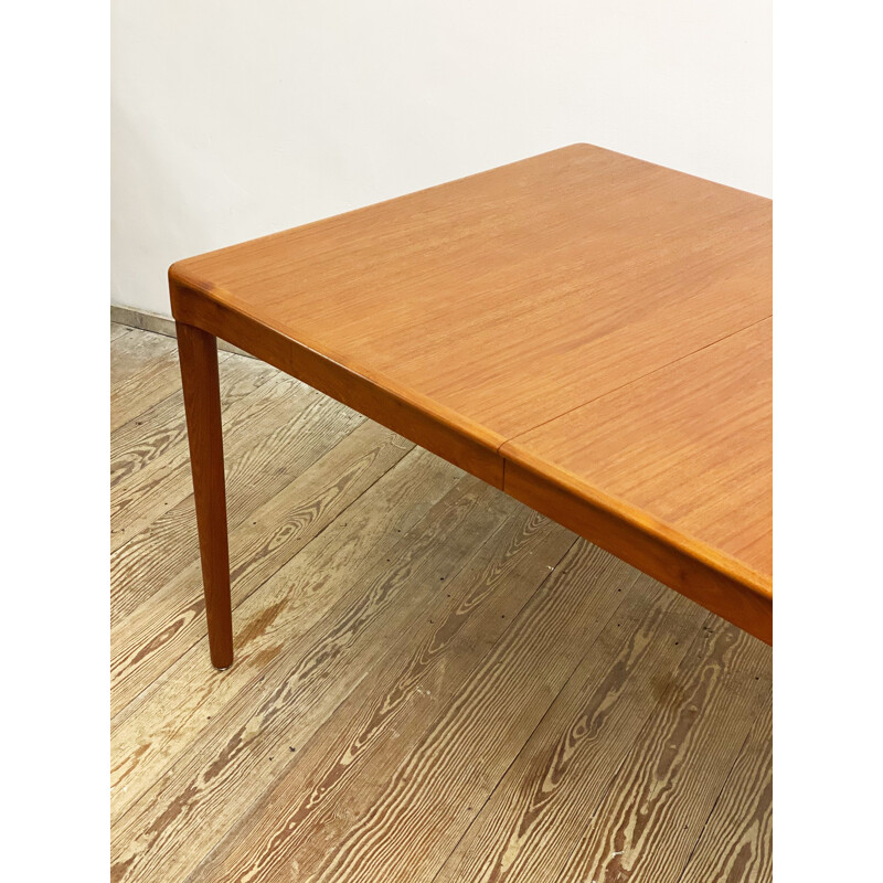 Extendable mid century teak dining table by H.W. Klein for Bramin, Denmark 1950s