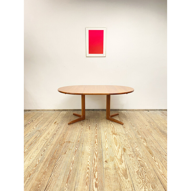 Extendable round mid century teak dining table, Denmark 1950s