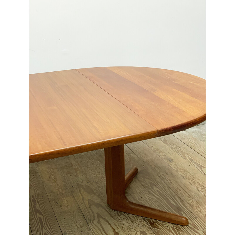 Extendable round mid century teak dining table, Denmark 1950s