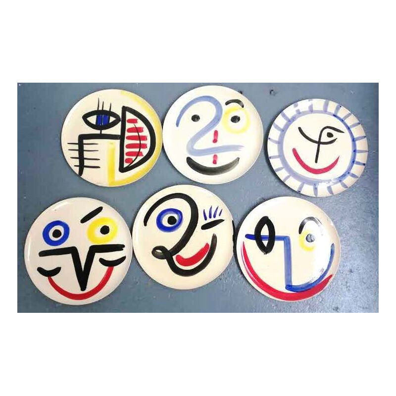 6 vintage ceramic plates "Smiles" collection by Virginia MO