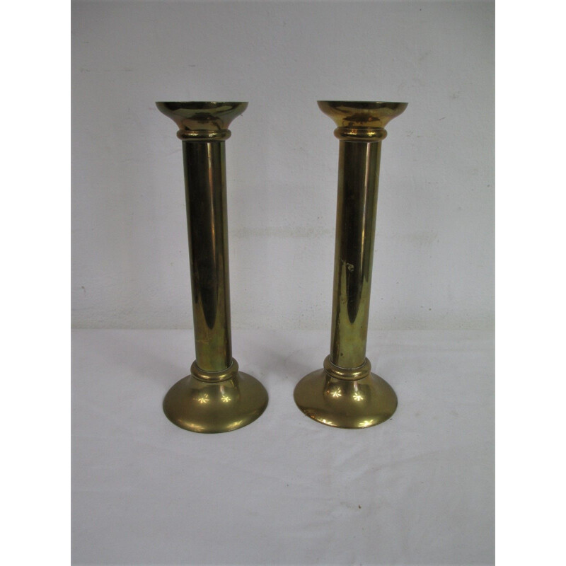 Pair of vintage candlesticks classic design, 1980