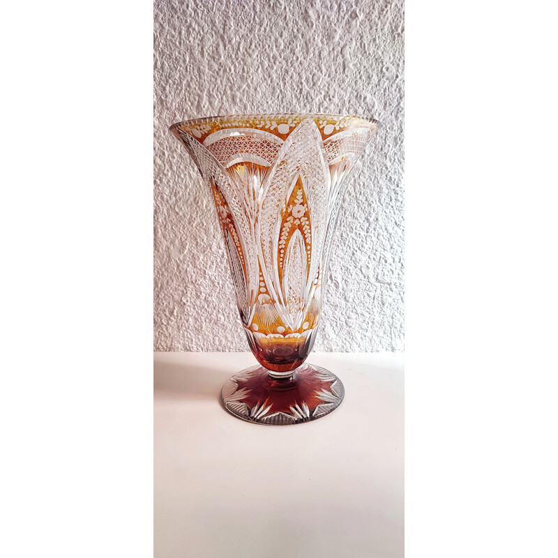 Vase en verre vintage bohème de motifs végétaux