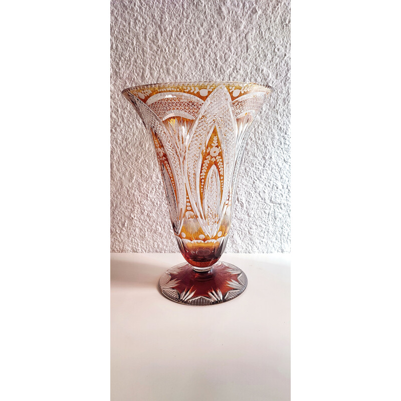 Vaso vintage in vetro bohémien con motivi vegetali