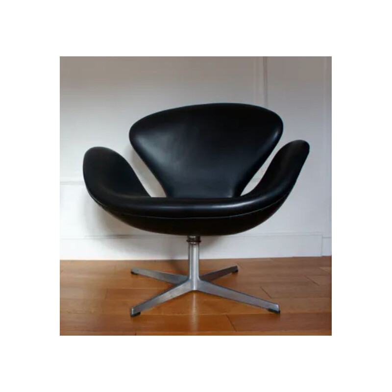 Swan vintage armchair by Arne Jacobsen for Fritz Hansen, 1958s