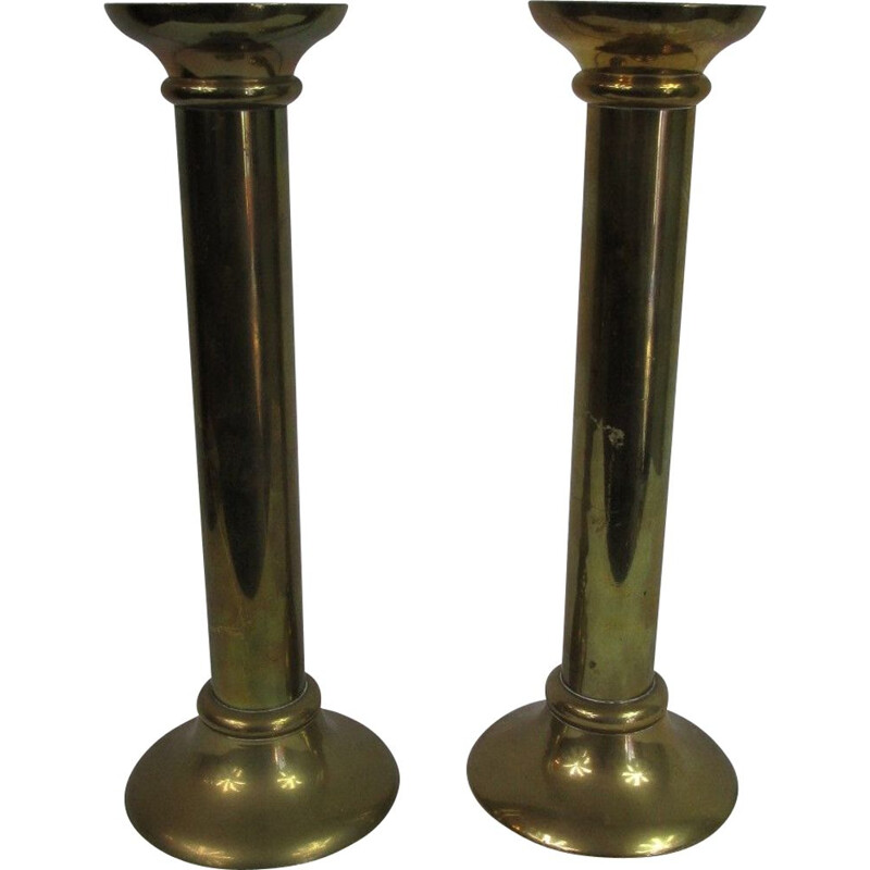 Pair of vintage candlesticks classic design, 1980