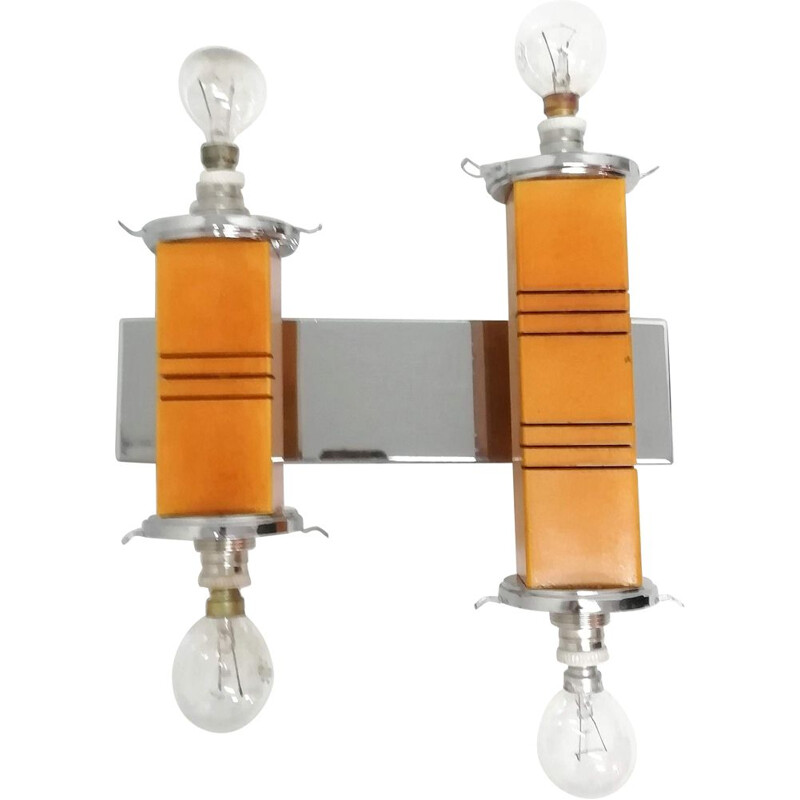 Vintage wandlamp met gelakte metalen structuur