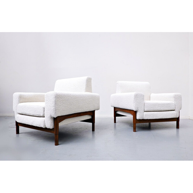 Pair of mid-century walnut armchairs by Saporiti, Italy 1960s