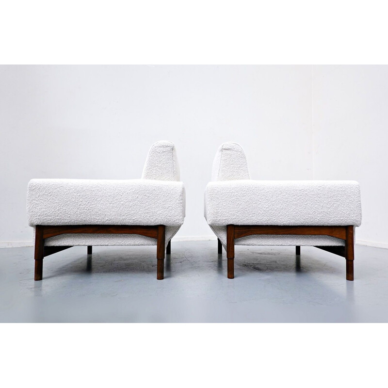 Pair of mid-century walnut armchairs by Saporiti, Italy 1960s